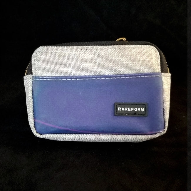 ONE-OF-A-KIND BILLBOARD CREDIT CARD/MONEY POUCH