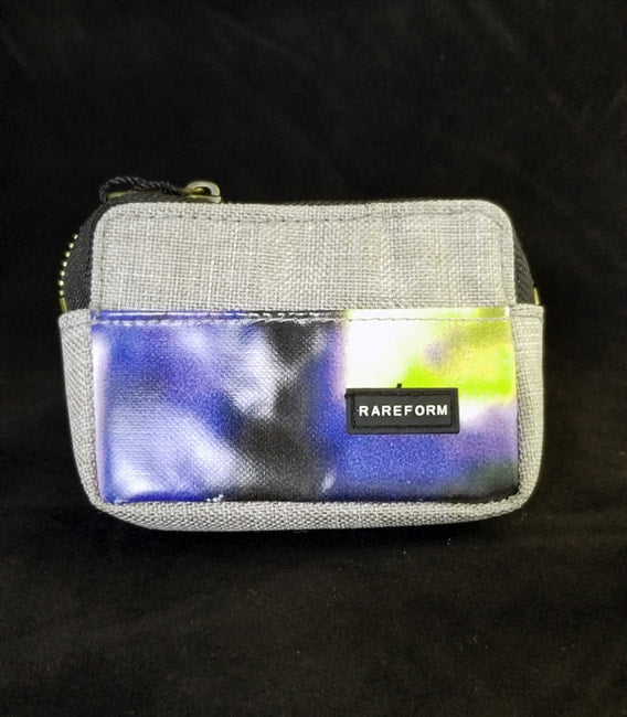 ONE-OF-A-KIND BILLBOARD CREDIT CARD/MONEY POUCH