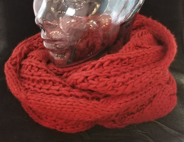 RUST CABLE KNIT INFINITY SCARF