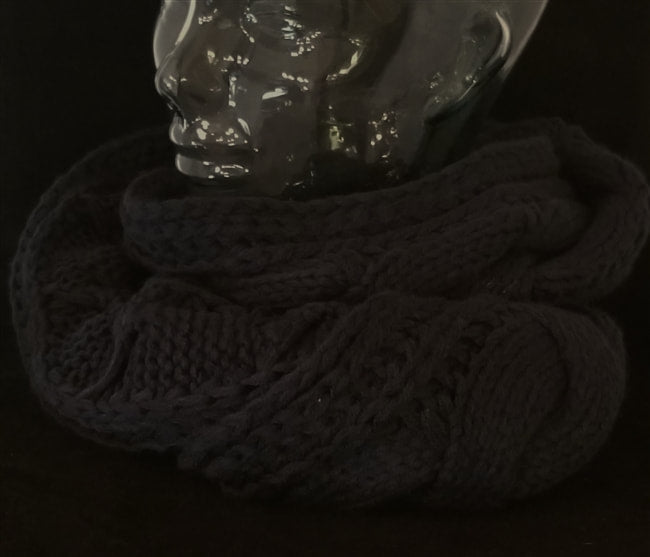 NAVY/MIDNIGHT BLUE CABLE KNIT INFINITY SCARVES